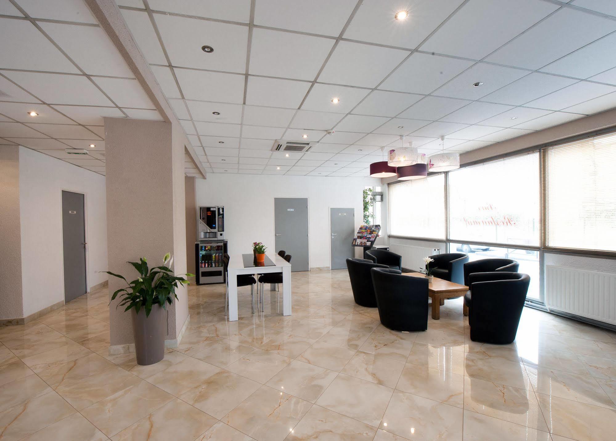 Milton Hotel Neuilly-Plaisance Esterno foto